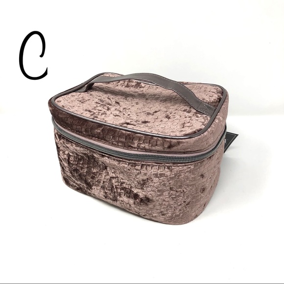 FREE Small Bag with Bundles of 2+ Other Items! - Picture 4 of 13